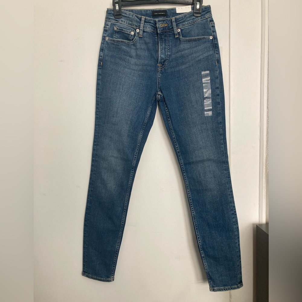 Free Assembly High Rise Skinny jeans size 4 and size 2 BNWT